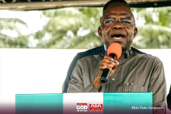 Pastor-Lazarus-Muoka-And-Governor-Alex-Otti-Of-Abia-State-3